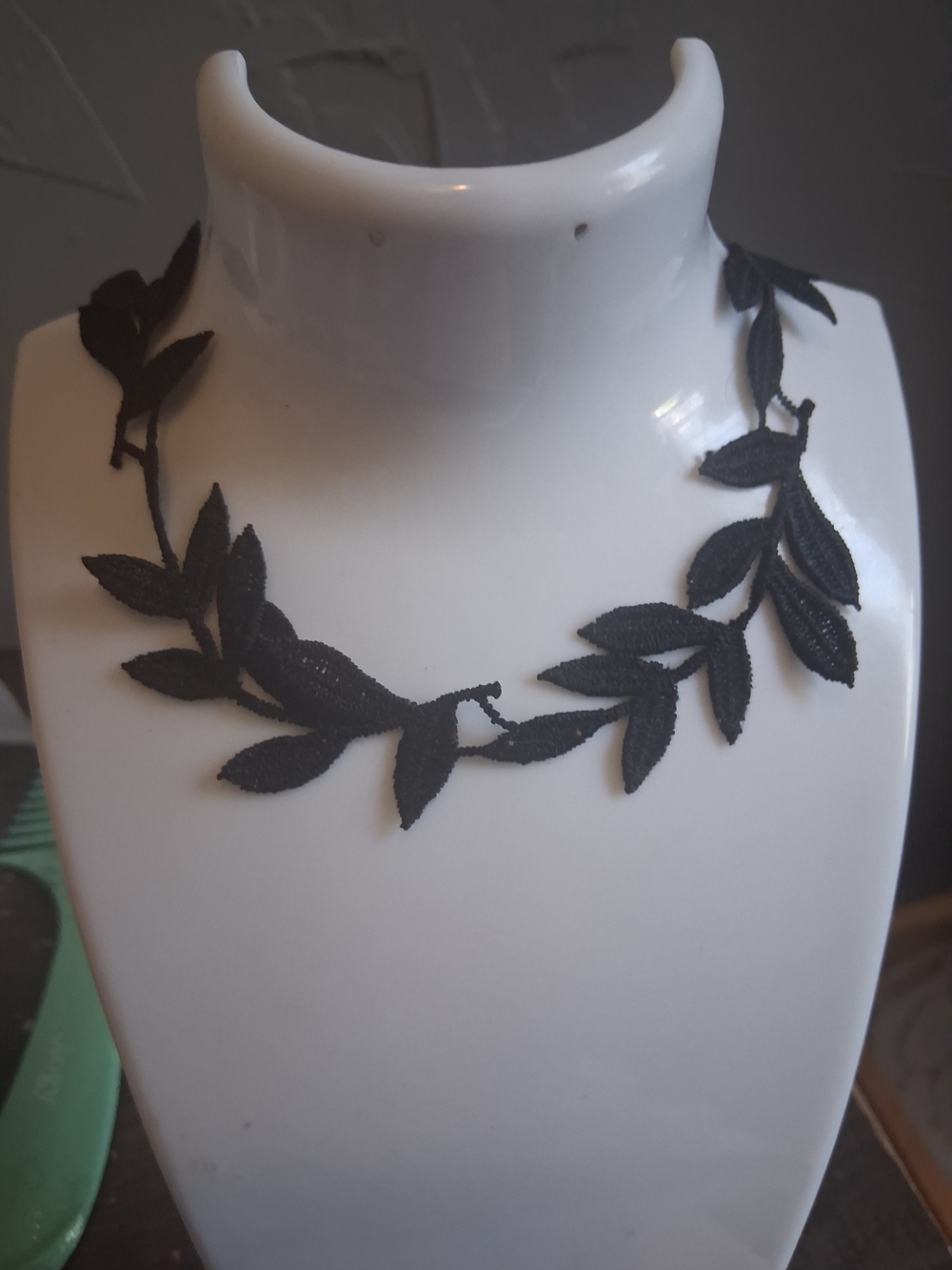 Black Leaf Vine Choker Necklace - Unbranded
